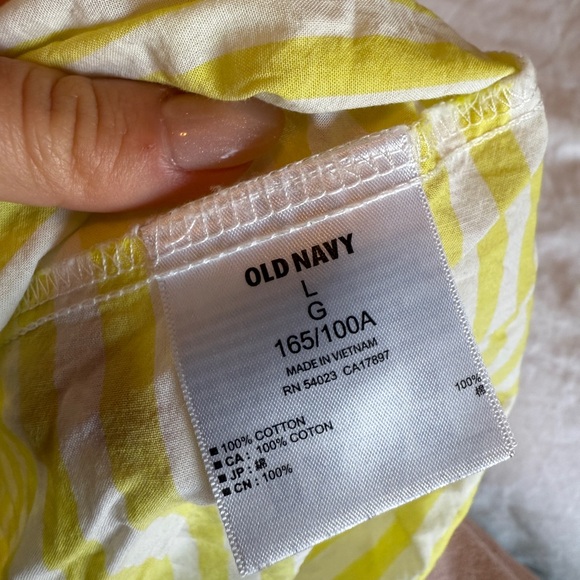 Old Navy Yellow Cream Button Down Polo Shirt - Picture 3 of 3